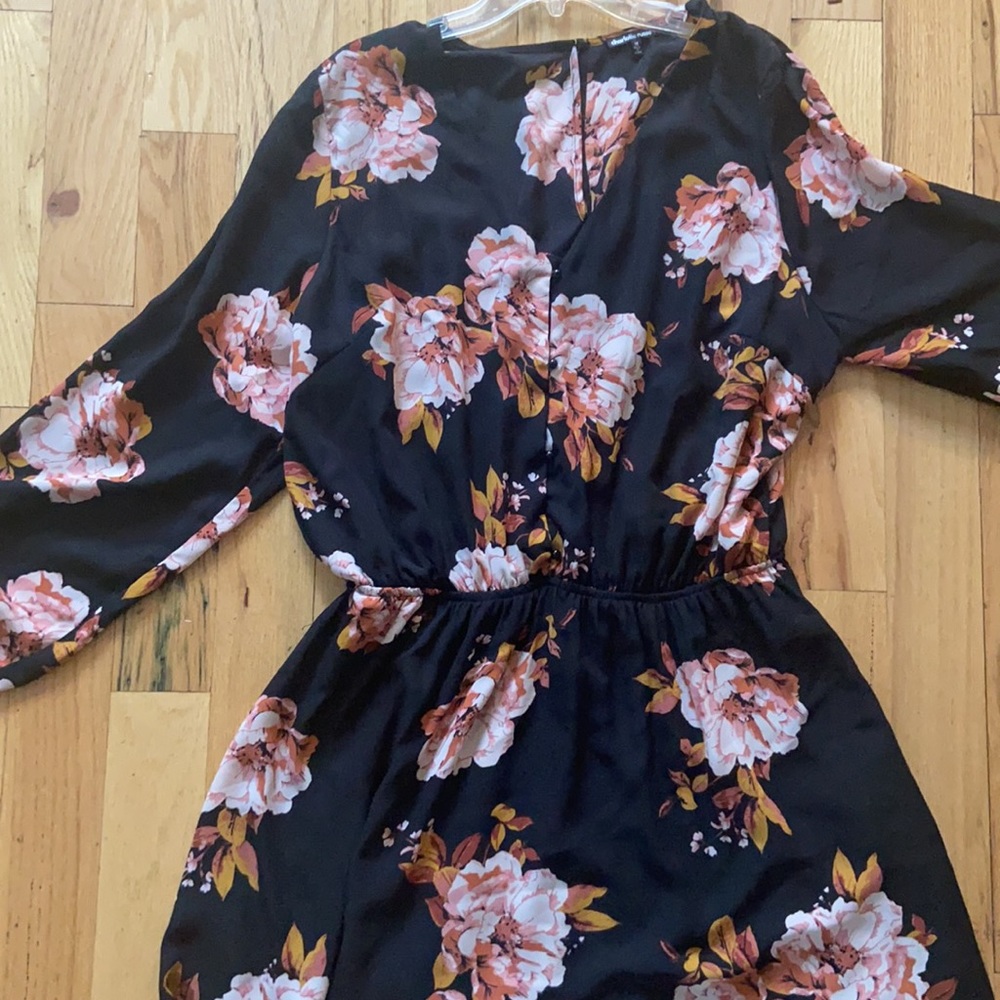 Size 1X Long sleeve dress from Charlotte Russe. Like new, worn once.